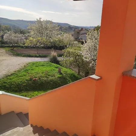 Apartman Tramonto Motovun Exterior foto